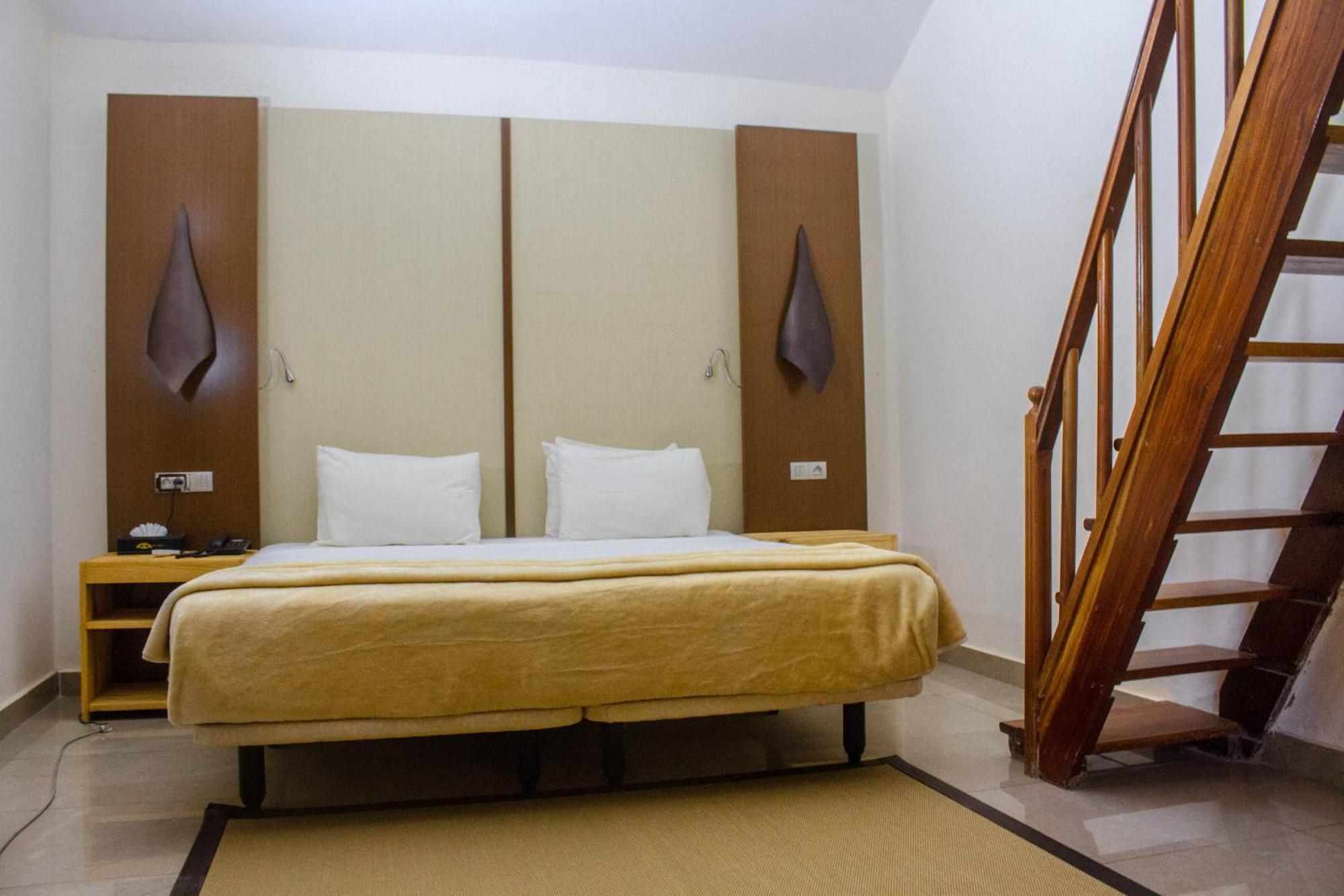 Iris Hotel Toubab Dialaw Eksteriør billede